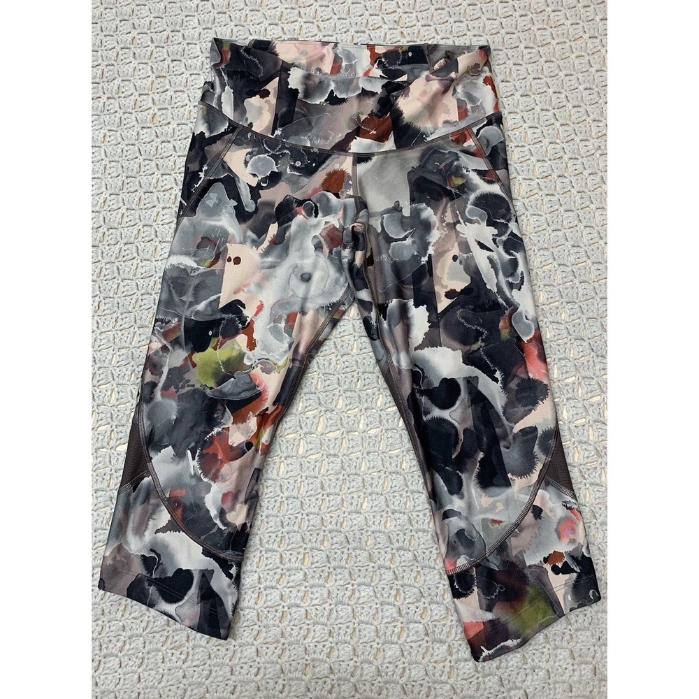 Under Armour Capri‎ Legging Womens Sz L Compression Gray Black Yoga  Performance